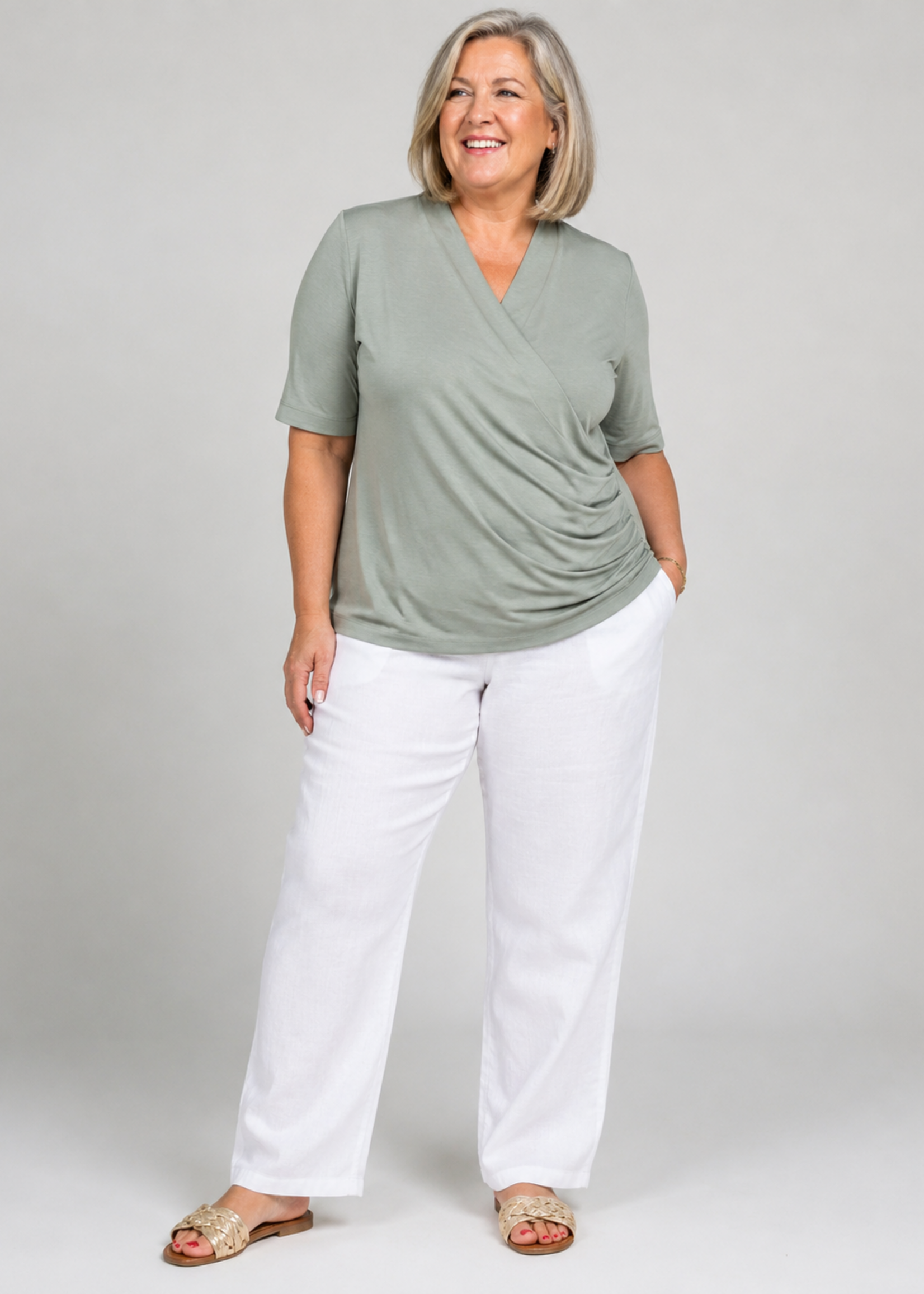 Frapp Shirt van Frapp met overslag en drapering – soepel, vrouwelijk en flatterend