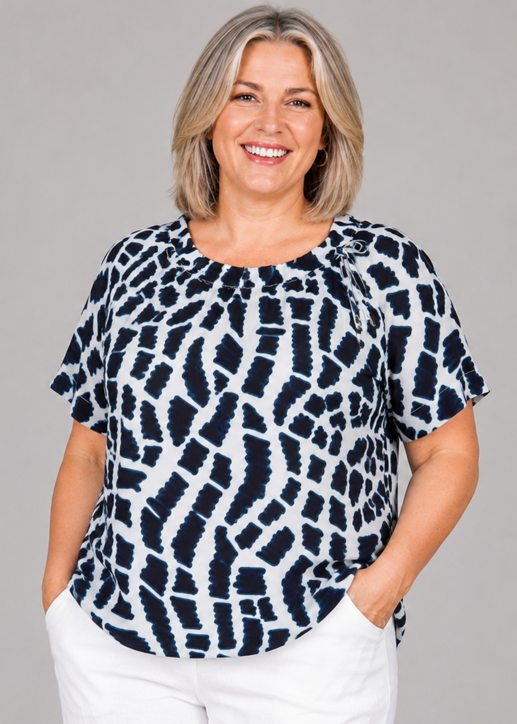 Frapp Blouse van Frapp in navy/wit print – luchtig, soepel en heerlijk comfortabel