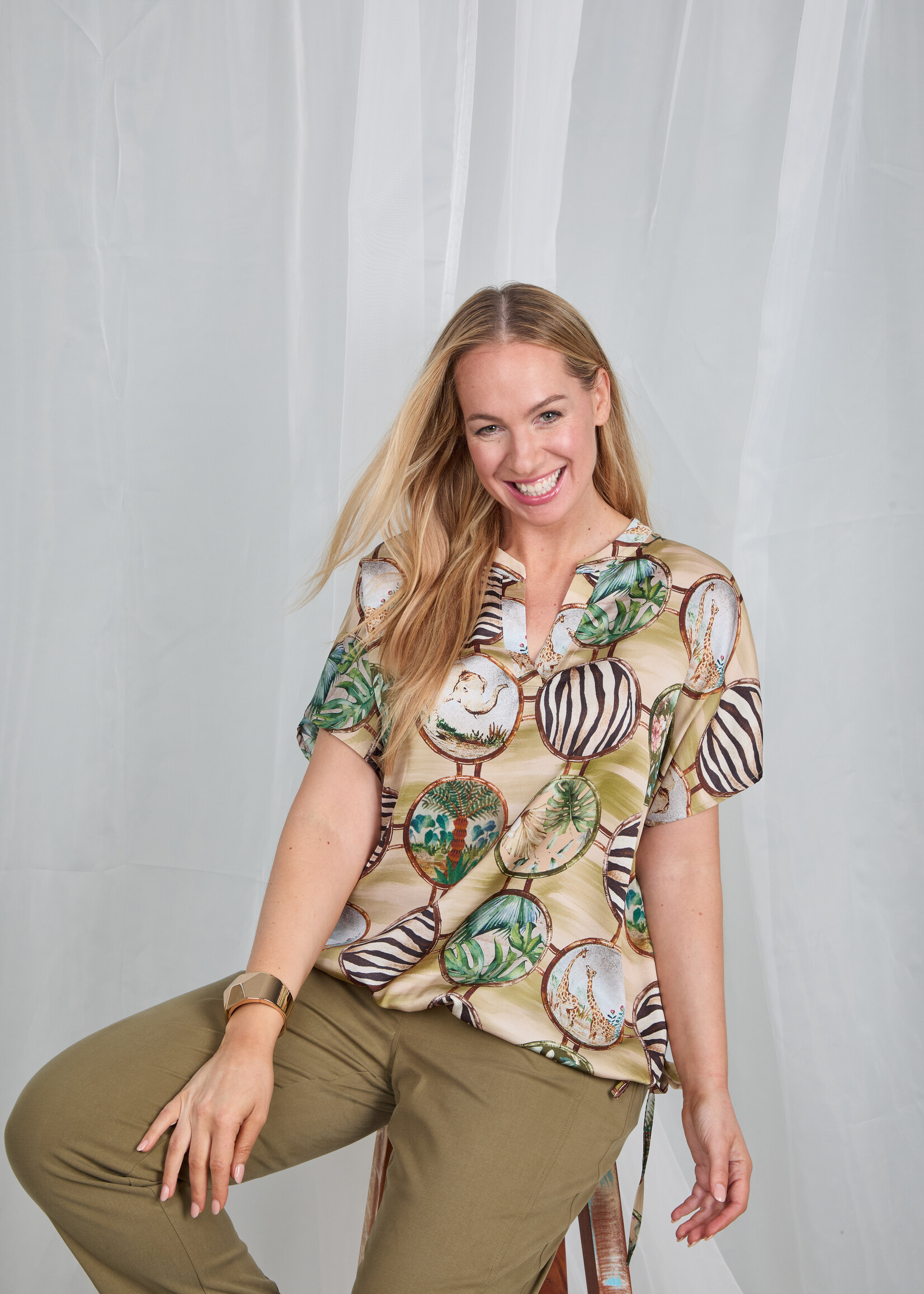Mona Lisa Blouse van Mona Lisa met beige/groene multi print – luchtig, soepel en speels te dragen