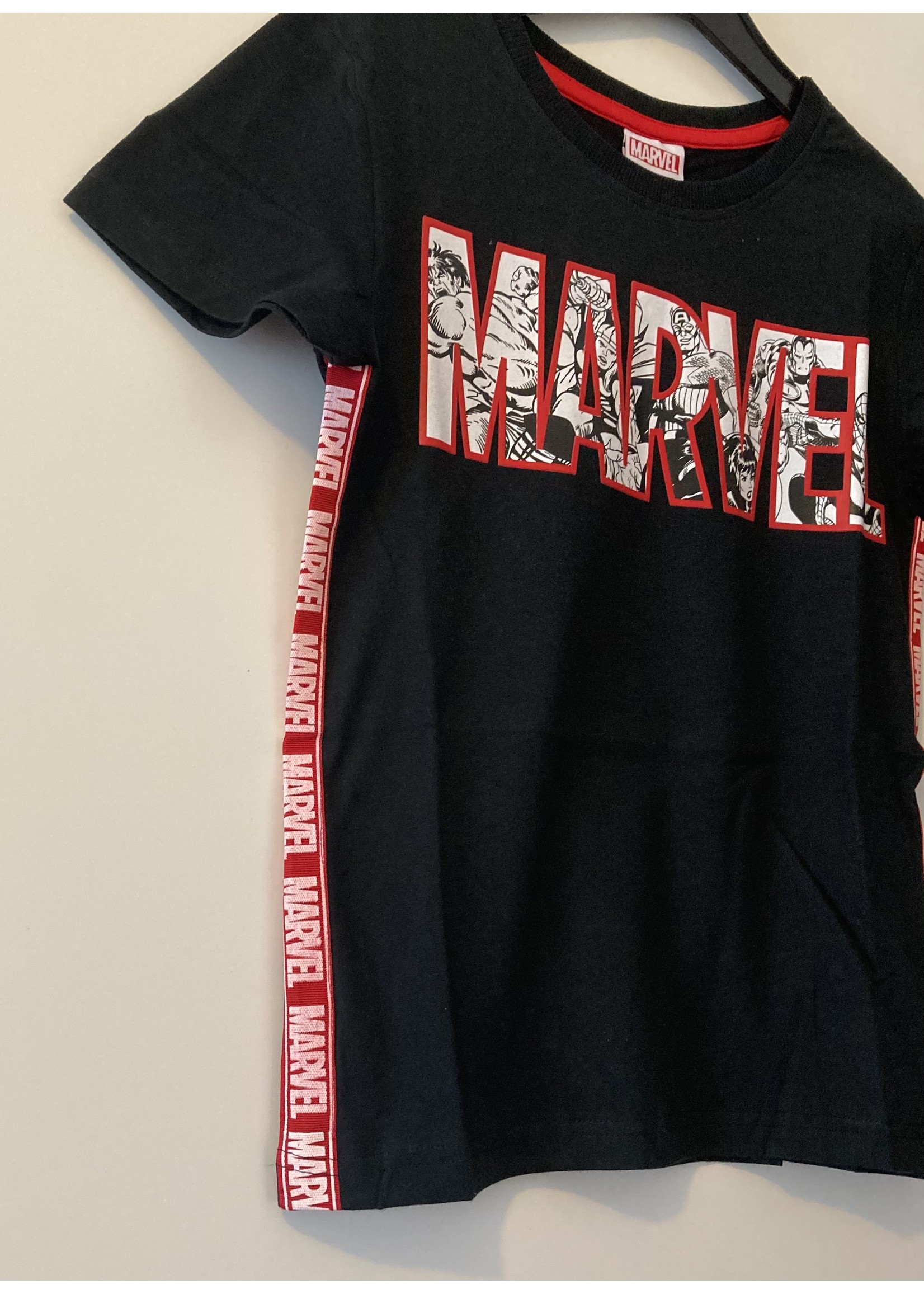 Marvel Avengers T-shirt from Marvel black