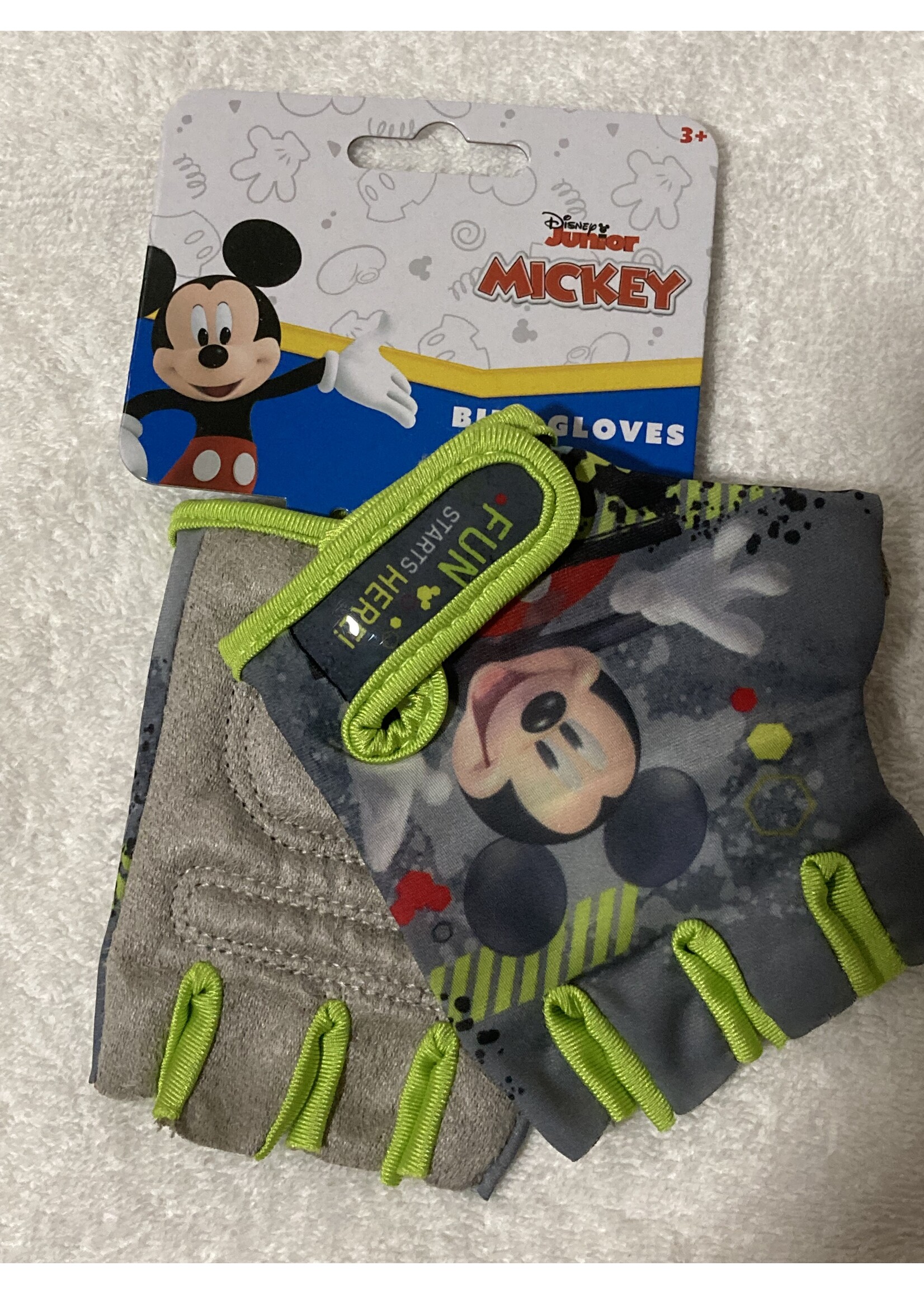 Disney Mickey Mouse cycling gloves from Disney green