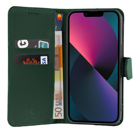 Coverzs Coverzs iPhone 13 Pro Bookcase Case (Grün) Coverzs Coverzs iPhone 13 Pro Bookcase Case (Grün)