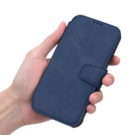 Coverzs Coverzs iPhone 14 Leder Book Case MagSafe (Blau) Coverzs Coverzs iPhone 14 Leder Book Case MagSafe (Blau)