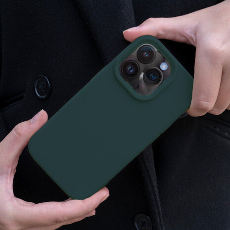 Coverzs Coverzs iPhone 15 Pro Solid Silikon Hülle (Dunkelgrün) Coverzs Coverzs iPhone 15 Pro Solid Silikon Hülle (Dunkelgrün)