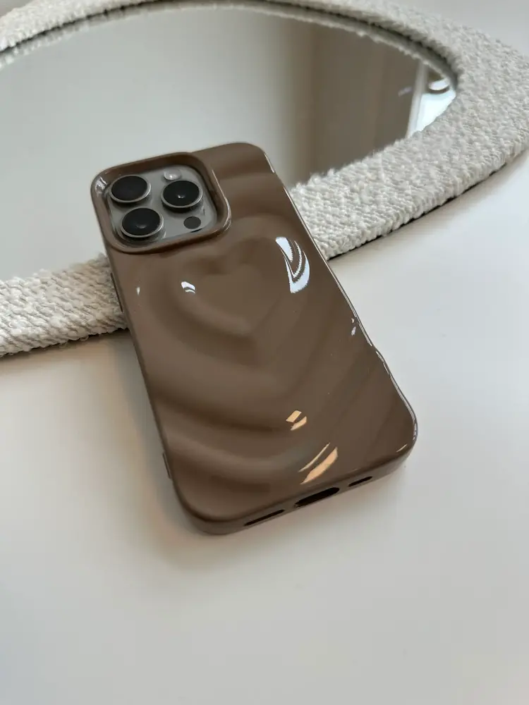 xoxo Wildhearts xoxo Wildhearts Biggest Love Brown - iPhone 15 Pro Max Hülle xoxo Wildhearts xoxo Wildhearts Biggest Love Brown - iPhone 15 Pro Max Hülle