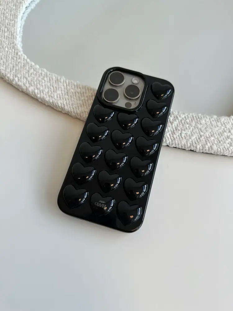 xoxo Wildhearts xoxo Wildhearts Heartbreaker Black - iPhone 14 Hülle xoxo Wildhearts xoxo Wildhearts Heartbreaker Black - iPhone 14 Hülle