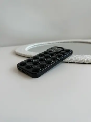 xoxo Wildhearts xoxo Wildhearts Heartbreaker Black - iPhone 15 Hülle xoxo Wildhearts xoxo Wildhearts Heartbreaker Black - iPhone 15 Hülle