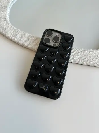 xoxo Wildhearts xoxo Wildhearts Heartbreaker Black - iPhone 15 Pro Hülle xoxo Wildhearts xoxo Wildhearts Heartbreaker Black - iPhone 15 Pro Hülle