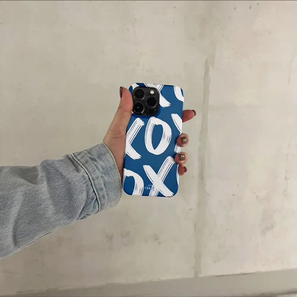 xoxo Wildhearts xoxo Wildhearts Can't Talk Now Blue - iPhone X/XS Hülle