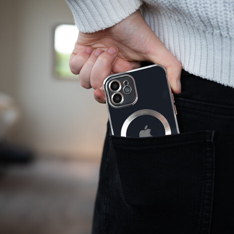 Coverzs Coverzs iPhone 12 Magsafe Hülle mit Kameraschutz (Silber) Coverzs Coverzs iPhone 12 Magsafe Hülle mit Kameraschutz (Silber)
