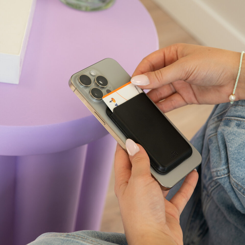 xoxo Wildhearts xoxo Wildhearts MagSafe Wallet (Schwarz) xoxo Wildhearts xoxo Wildhearts MagSafe Wallet (Schwarz)