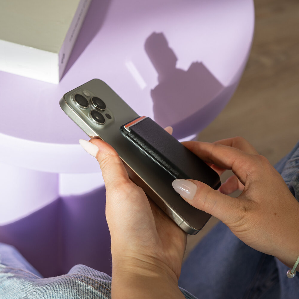 xoxo Wildhearts xoxo Wildhearts MagSafe Wallet (Schwarz) xoxo Wildhearts xoxo Wildhearts MagSafe Wallet (Schwarz)