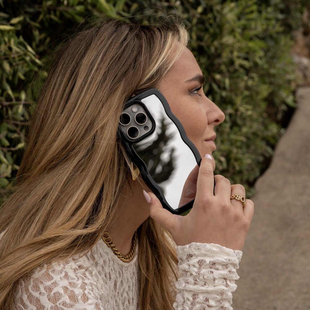 xoxo Wildhearts xoxo Wildhearts Wavy mirror case Black - iPhone 11 Pro Max Hülle xoxo Wildhearts xoxo Wildhearts Wavy mirror case Black - iPhone 11 Pro Max Hülle