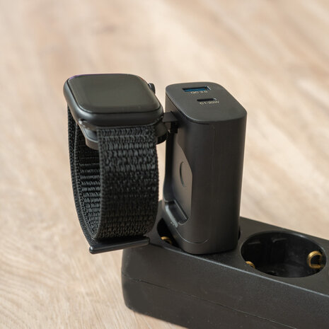 Strap-it® Strap-it 23W Adapter mit Apple Watch Ladegerät Strap-it® Strap-it 23W Adapter mit Apple Watch Ladegerät