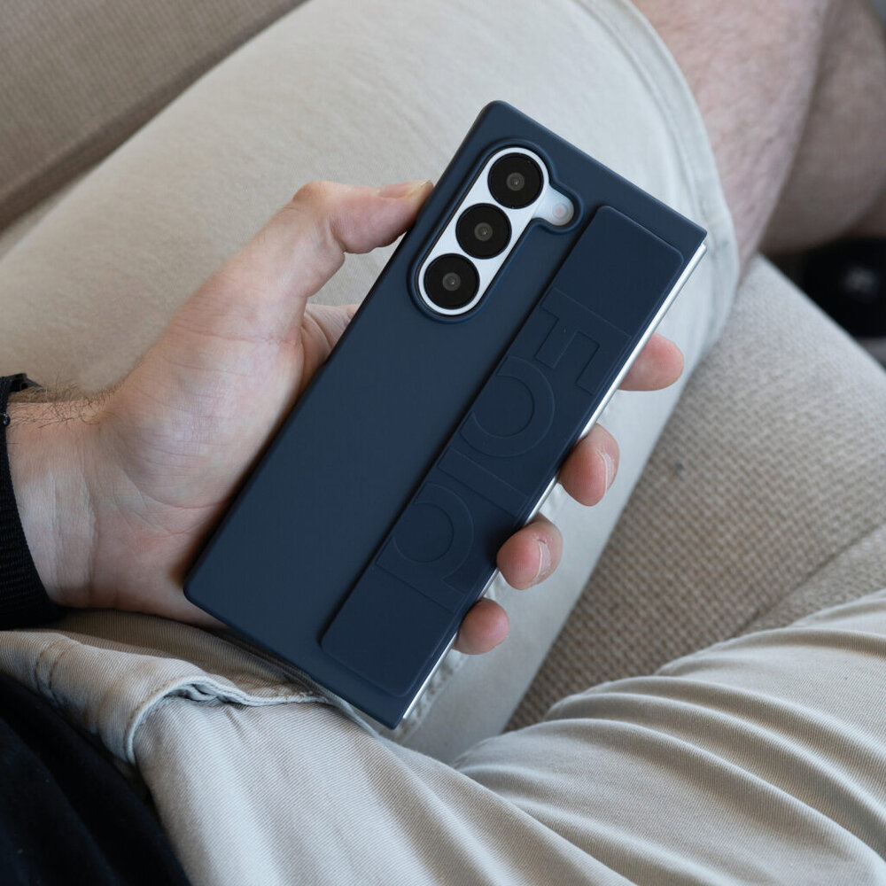 ShieldCase® ShieldCase Samsung Galaxy Z Fold 6 Silikonhülle mit Tragegriff (Dunkelblau) ShieldCase® ShieldCase Samsung Galaxy Z Fold 6 Silikonhülle mit Tragegriff (Dunkelblau)