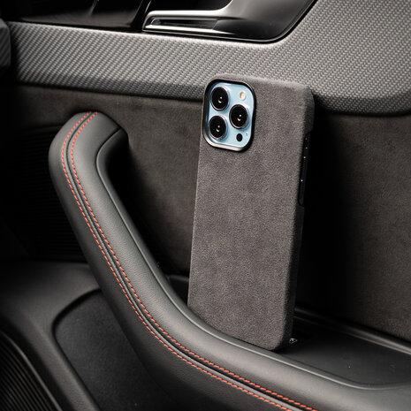 Coverzs Coverzs iPhone 13 Pro Max Alcantara MagSafe Hülle (Schwarz) Coverzs Coverzs iPhone 13 Pro Max Alcantara MagSafe Hülle (Schwarz)