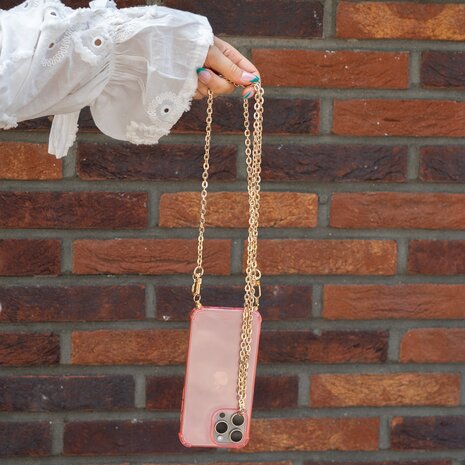 xoxo Wildhearts xoxo Wildhearts iPhone 15 Rosa Hülle  mit langer Dreamy Kordel xoxo Wildhearts xoxo Wildhearts iPhone 15 Rosa Hülle  mit langer Dreamy Kordel