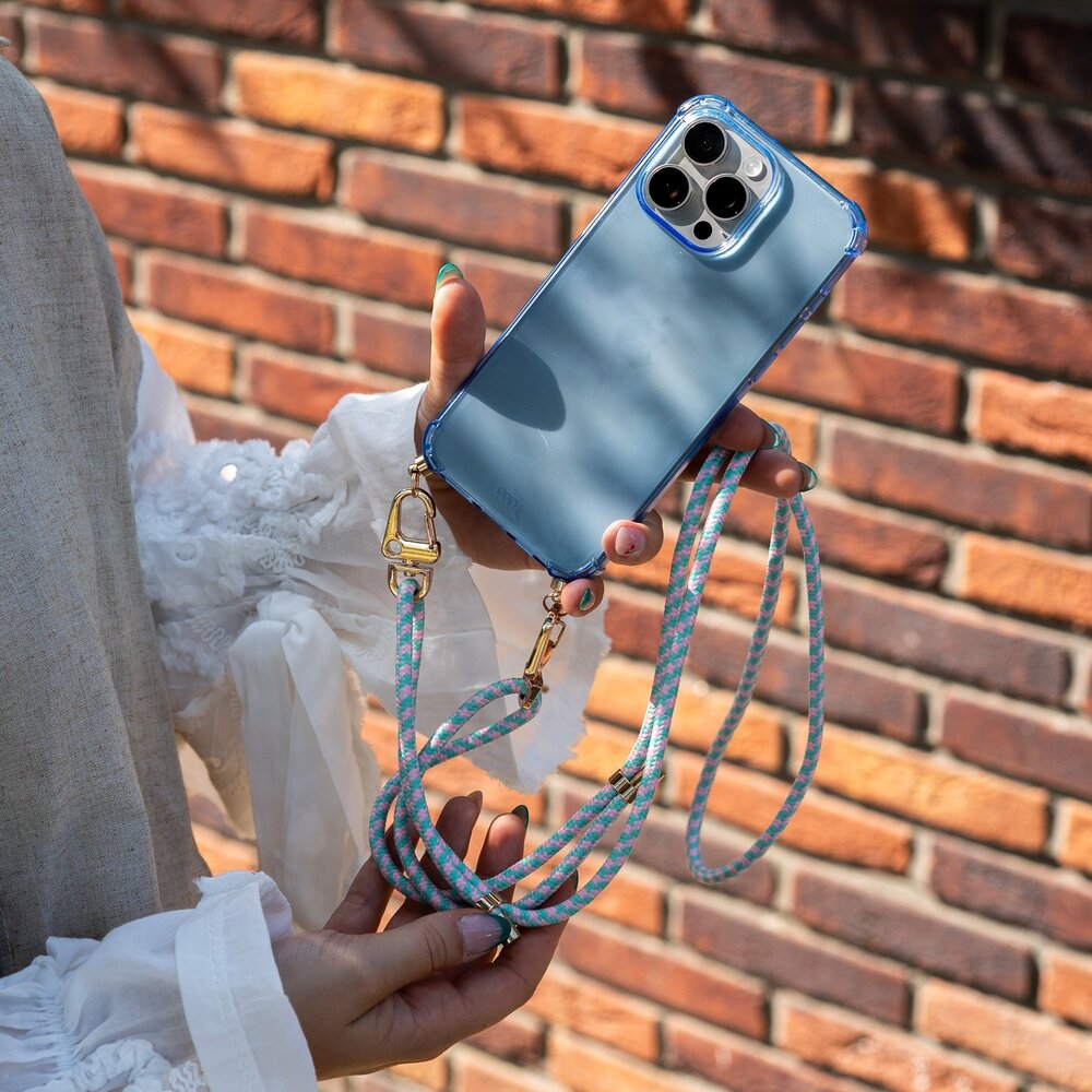 xoxo Wildhearts xoxo Wildhearts iPhone 12 Blau Hülle mit Aqua Pink Kordel xoxo Wildhearts xoxo Wildhearts iPhone 12 Blau Hülle mit Aqua Pink Kordel
