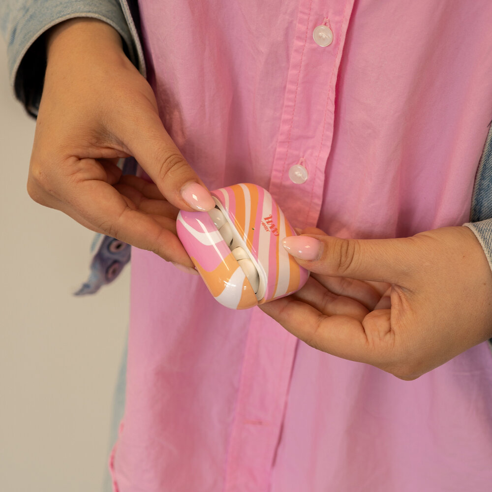 xoxo Wildhearts xoxo Wildhearts Chasing Sunsets - Airpods Pro 2 Hülle xoxo Wildhearts xoxo Wildhearts Chasing Sunsets - Airpods Pro 2 Hülle