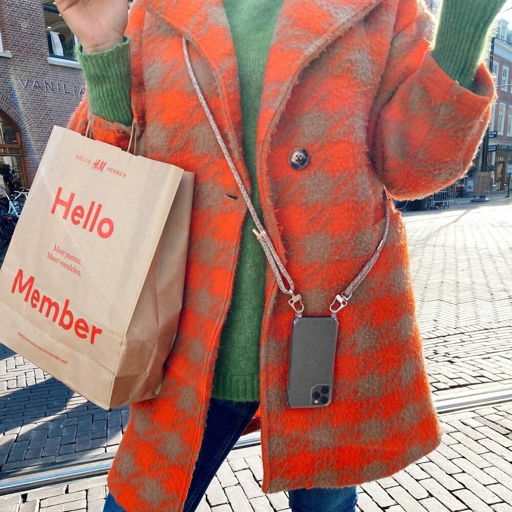 xoxo Wildhearts xoxo Wildhearts iPhone 16 Pro Max Transparenter Hülle mit Kord Rainbow Vibes xoxo Wildhearts xoxo Wildhearts iPhone 16 Pro Max Transparenter Hülle mit Kord Rainbow Vibes