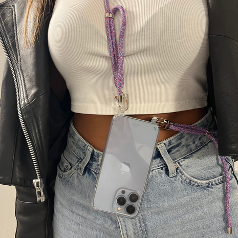 xoxo Wildhearts xoxo Wildhearts iPhone 16 Pro Max Transparenter Hülle mit Kord Lila