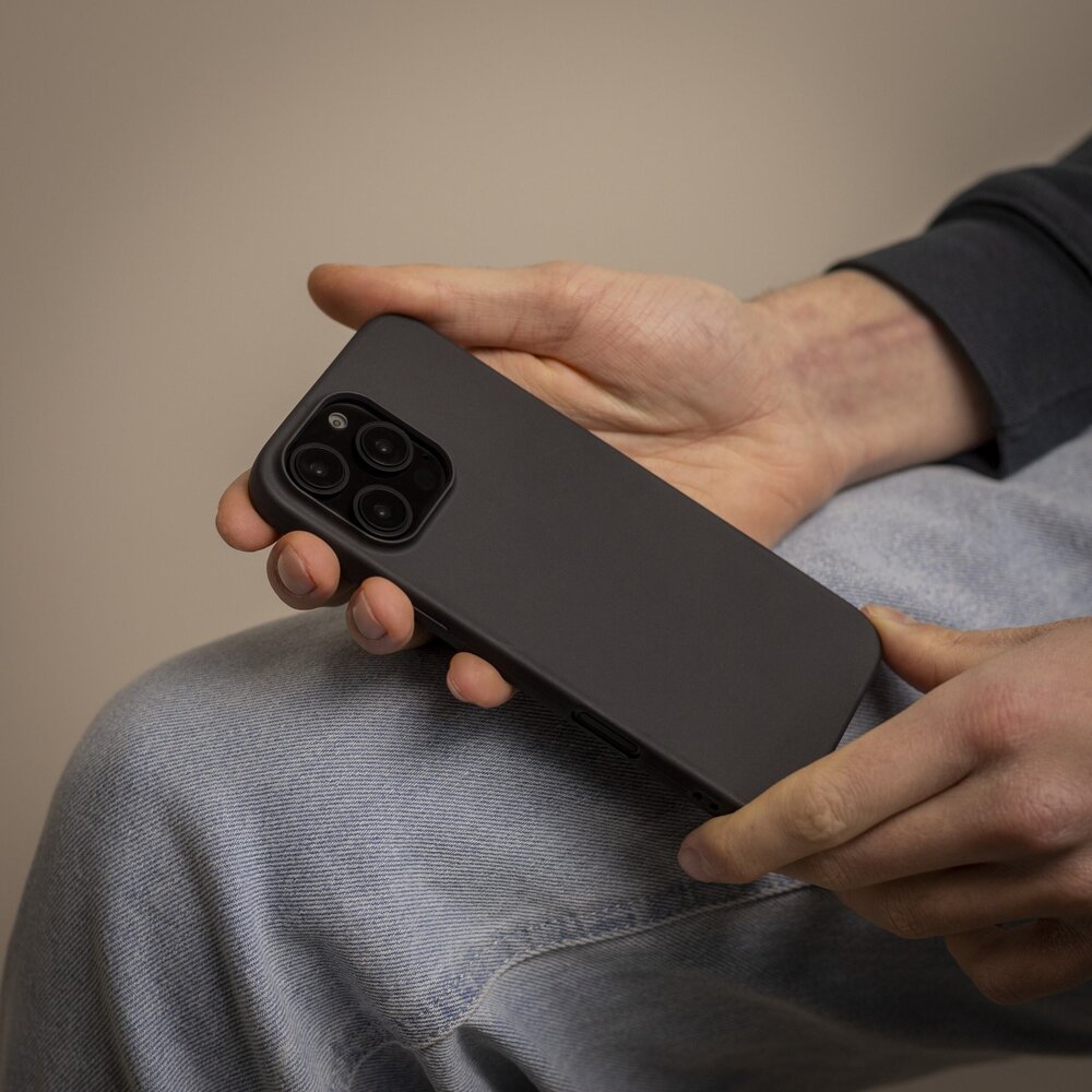 Ceezs Ceezs Hülle Silikon iPhone 16 Pro Max (Schwarz) Ceezs Ceezs Hülle Silikon iPhone 16 Pro Max (Schwarz)