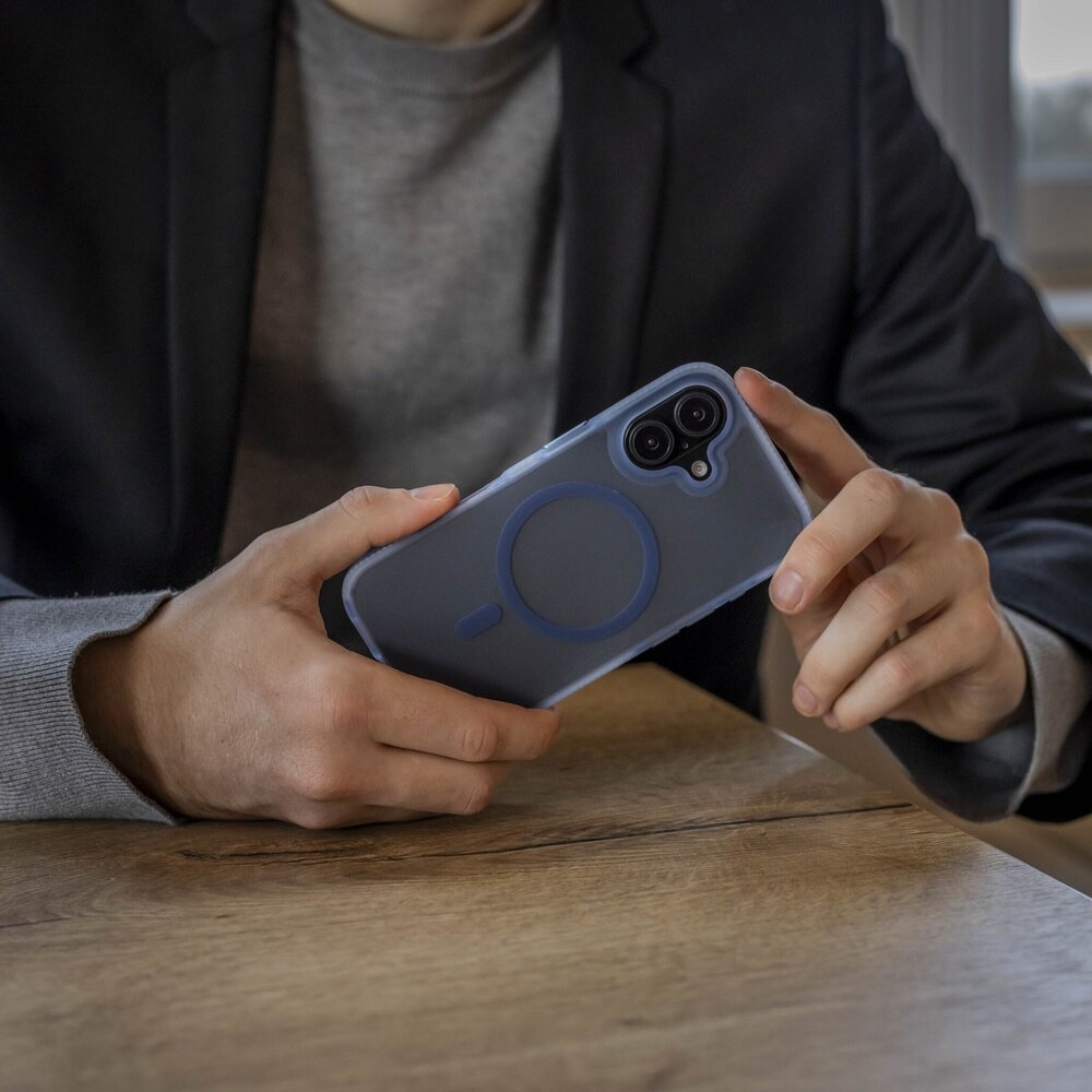 Coverzs Coverzs iPhone 16 Plus glatte Silikonhülle MagSafe (Hellblau) Coverzs Coverzs iPhone 16 Plus glatte Silikonhülle MagSafe (Hellblau)