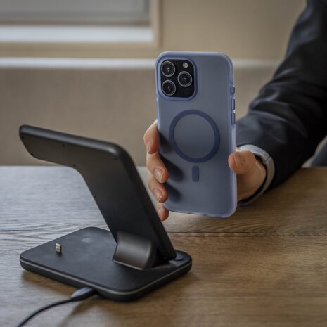 Coverzs Coverzs iPhone 16 Pro glatte Silikonhülle MagSafe (Hellblau) Coverzs Coverzs iPhone 16 Pro glatte Silikonhülle MagSafe (Hellblau)