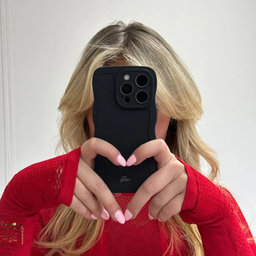 xoxo Wildhearts xoxo Wildhearts Wavy case Black - iPhone 14 Pro Max Hülle xoxo Wildhearts xoxo Wildhearts Wavy case Black - iPhone 14 Pro Max Hülle