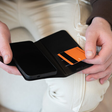 ShieldCase® ShieldCase Samsung Galaxy S24 Bücherhülle (schwarz) ShieldCase® ShieldCase Samsung Galaxy S24 Bücherhülle (schwarz)