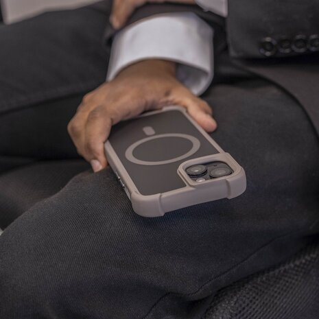 Coverzs Coverzs iPhone 12 matte Shockcase mit MagSafe (Grau) Coverzs Coverzs iPhone 12 matte Shockcase mit MagSafe (Grau)