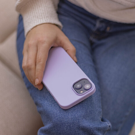 Coverzs Coverzs iPhone 14 Luxus Silikonhülle (Lila) Coverzs Coverzs iPhone 14 Luxus Silikonhülle (Lila)