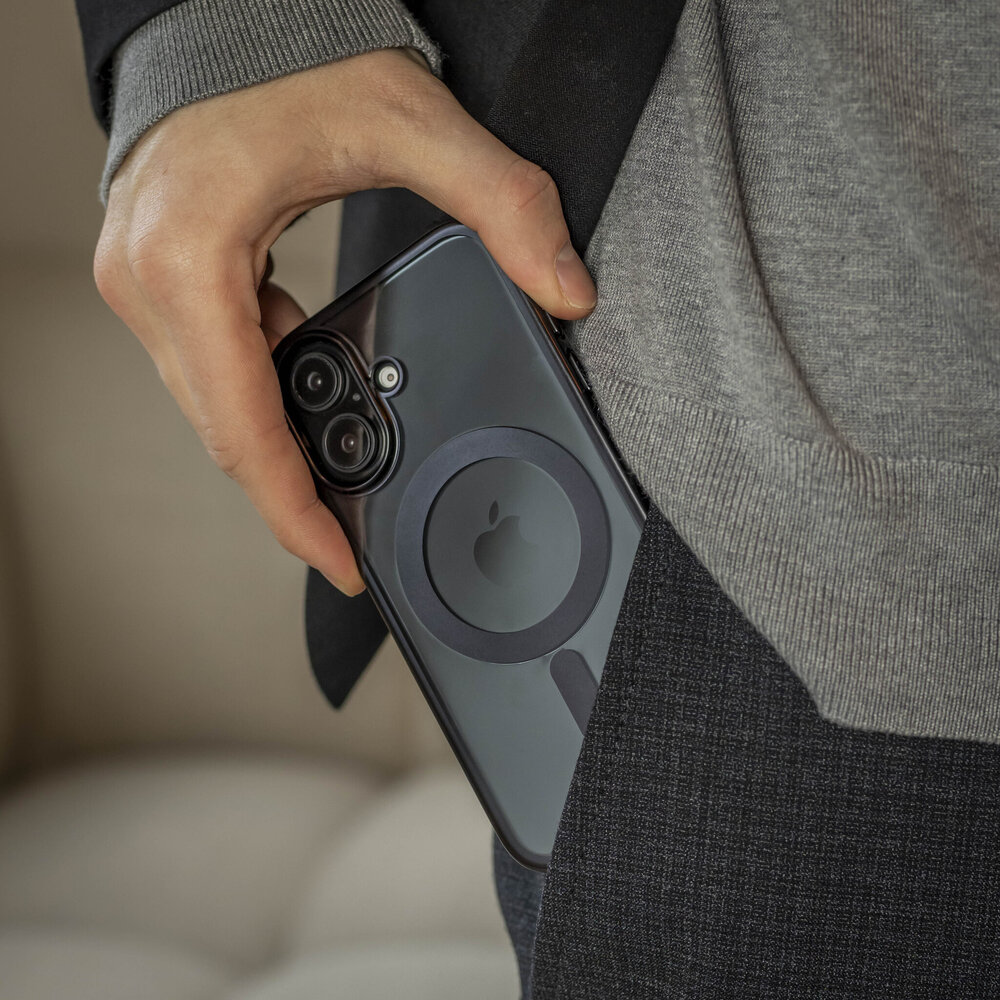 Coverzs Coverzs iPhone 16 klare MagSafe Hardcase (Schwarz) Coverzs Coverzs iPhone 16 klare MagSafe Hardcase (Schwarz)