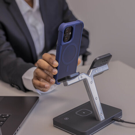 Coverzs Coverzs iPhone 16 matte Shockcase mit MagSafe (Dunkelblau) Coverzs Coverzs iPhone 16 matte Shockcase mit MagSafe (Dunkelblau)