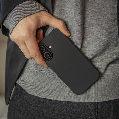 Coverzs Coverzs iPhone 16 Plus Luxus Silikonhülle (Schwarz) Coverzs Coverzs iPhone 16 Plus Luxus Silikonhülle (Schwarz)