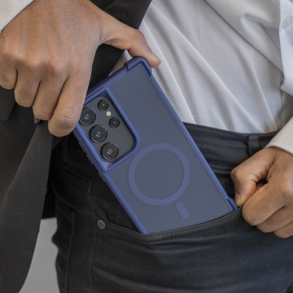 Coverzs Coverzs Samsung Galaxy S25 Ultra matte Shockcase mit MagSafe (Dunkelblau) Coverzs Coverzs Samsung Galaxy S25 Ultra matte Shockcase mit MagSafe (Dunkelblau)