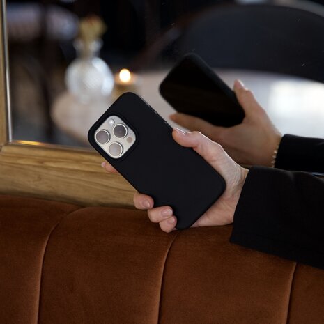 xoxo Wildhearts xoxo Wildhearts Shockproof Silikonhülle Schwarz - iPhone 14 Plus xoxo Wildhearts xoxo Wildhearts Shockproof Silikonhülle Schwarz - iPhone 14 Plus