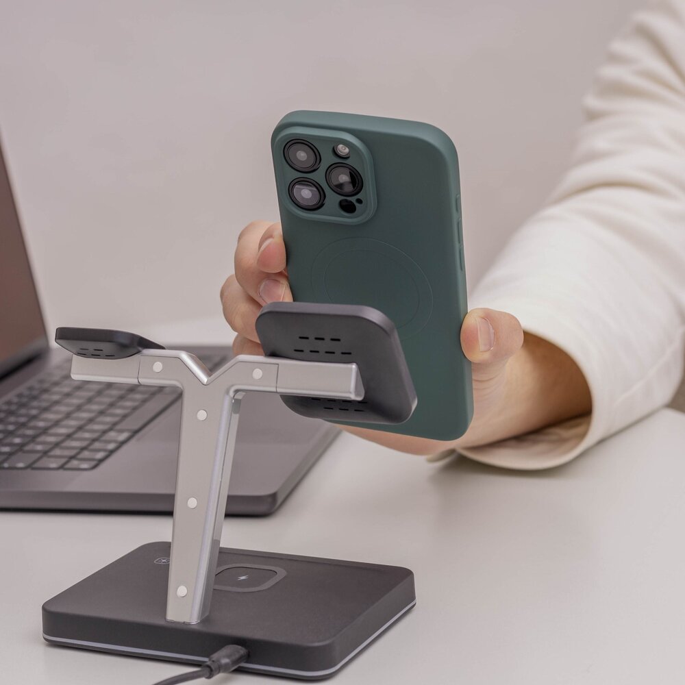 ShieldCase® ShieldCase iPhone 13 Pro Silikon MagSafe back cover (Dunkelgrün) ShieldCase® ShieldCase iPhone 13 Pro Silikon MagSafe back cover (Dunkelgrün)