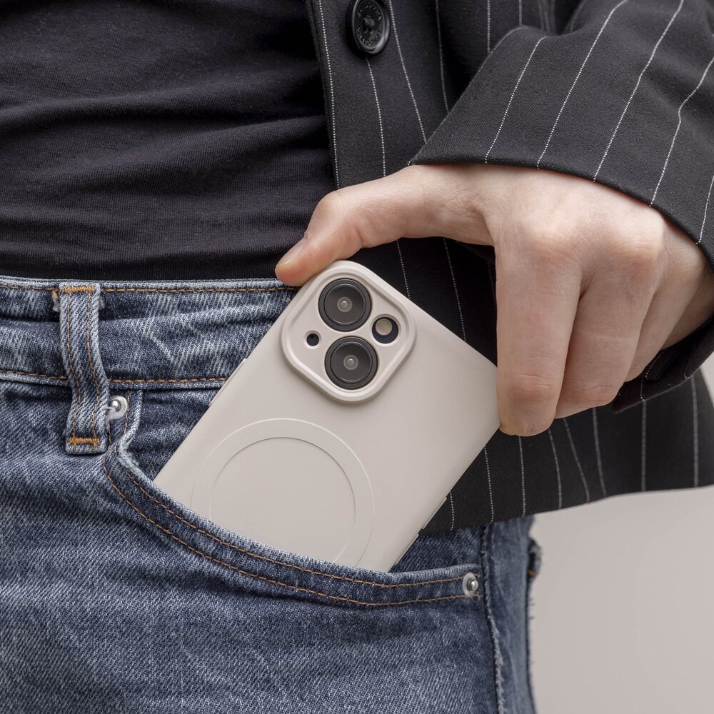 ShieldCase® ShieldCase iPhone 15 Silikon MagSafe back cover (Beige)