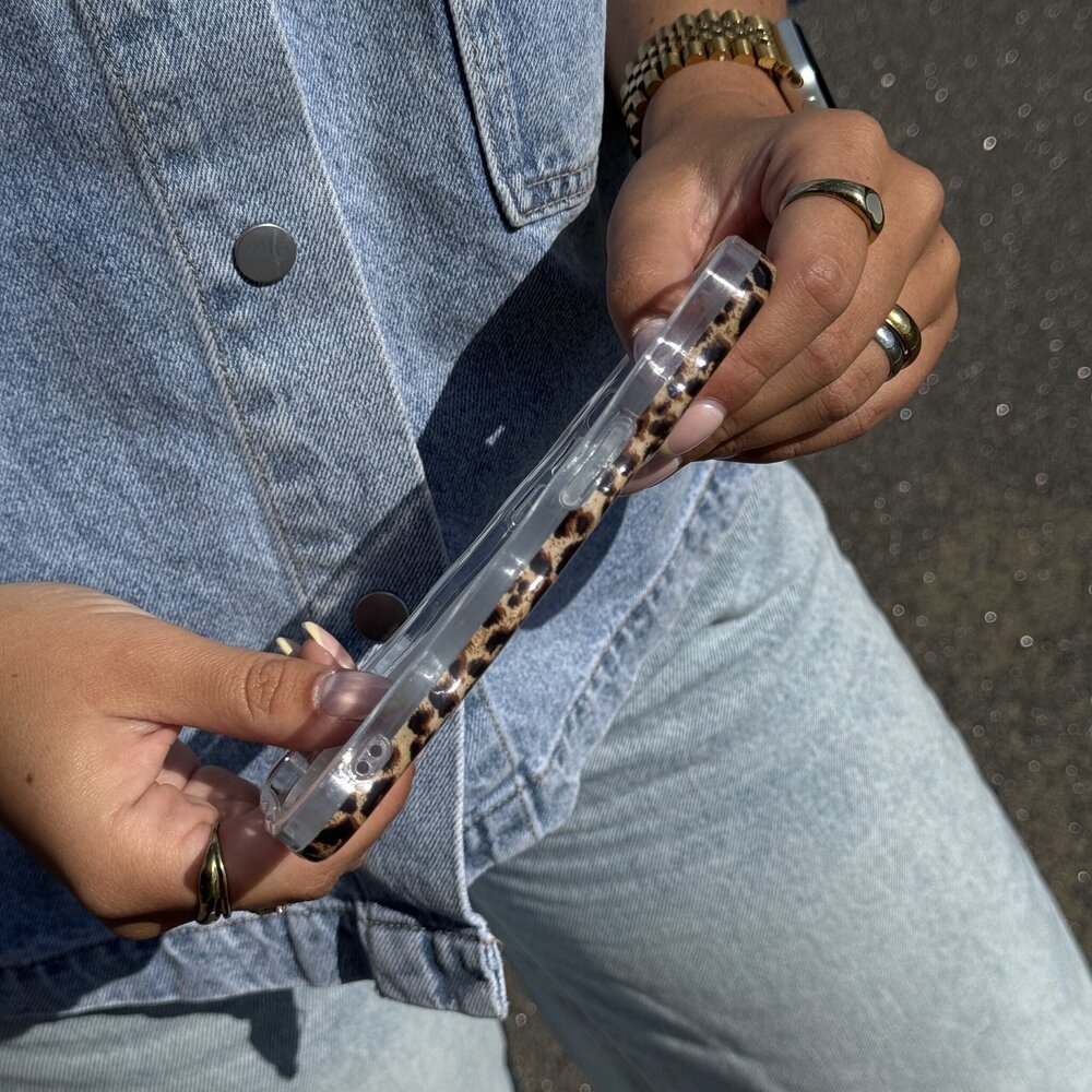 xoxo Wildhearts xoxo Wildhearts Glossy Wavy Case Wild Soul - iPhone 12 Pro Max Hülle xoxo Wildhearts xoxo Wildhearts Glossy Wavy Case Wild Soul - iPhone 12 Pro Max Hülle