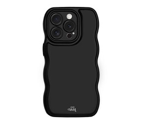 xoxo Wildhearts Glossy Wavy Case Black - iPhone 14 Pro Hülle xoxo Wildhearts Glossy Wavy Case Black - iPhone 14 Pro Hülle