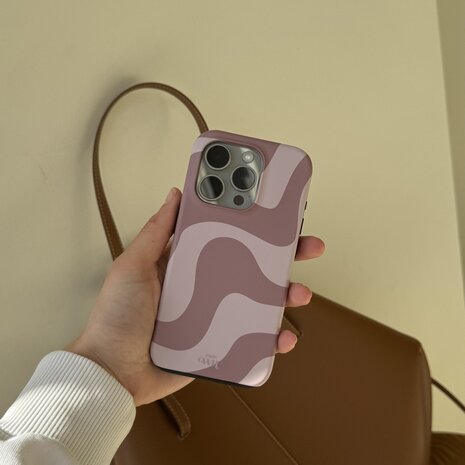 xoxo Wildhearts xoxo Wildhearts Ride With Me Brown - iPhone 15 Pro Hülle