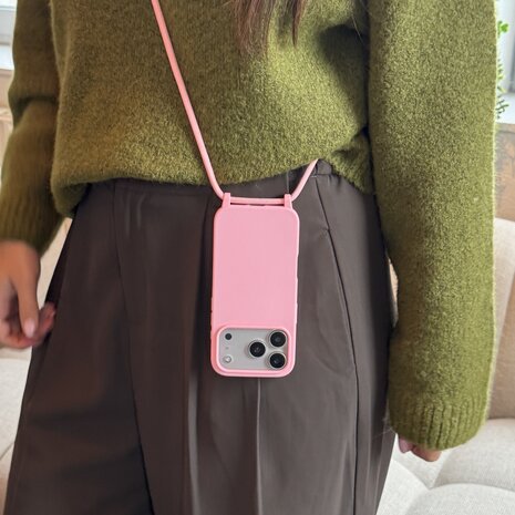 ShieldCase® ShieldCase iPhone 13 Hülle mit Band (Rosa) ShieldCase® ShieldCase iPhone 13 Hülle mit Band (Rosa)