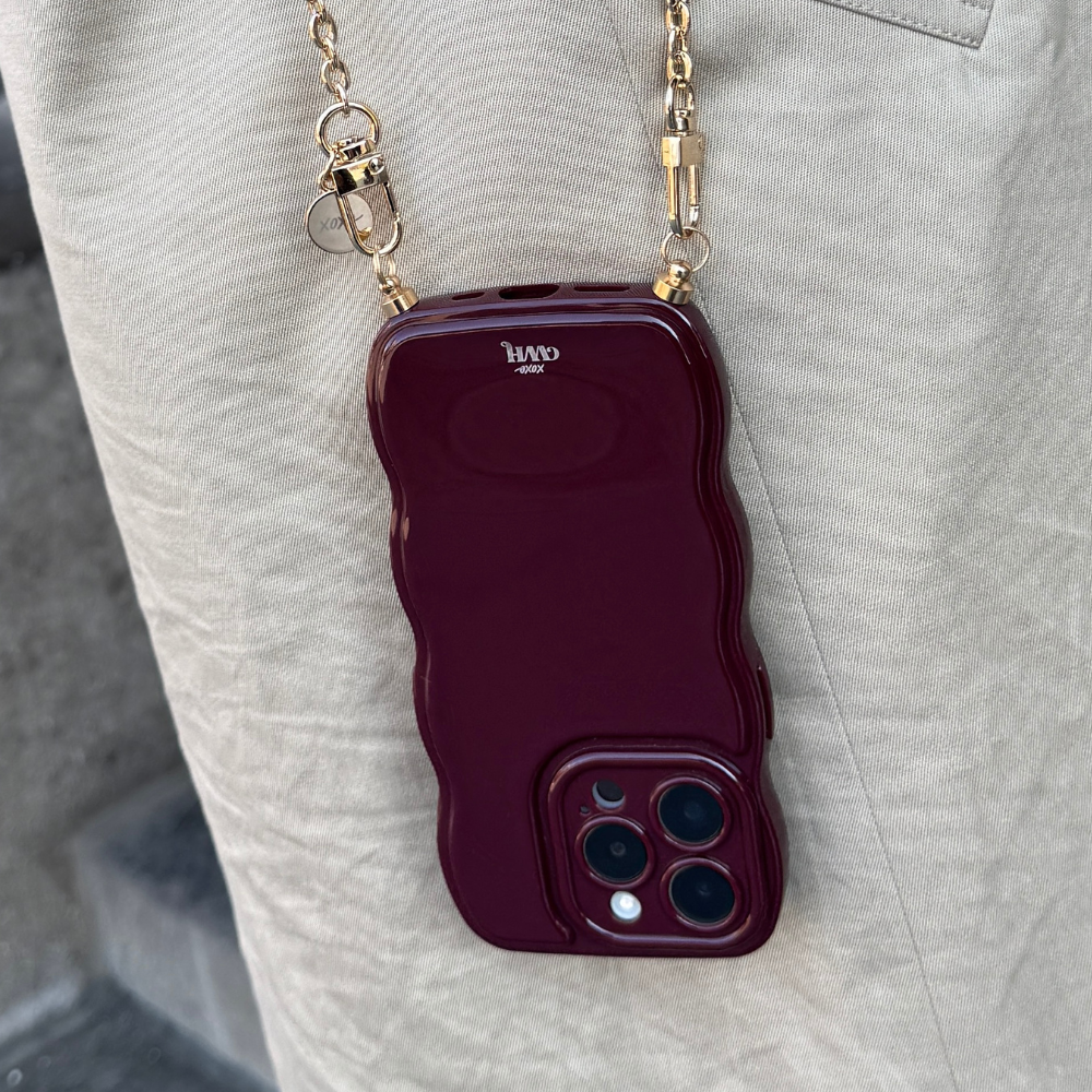 xoxo Wildhearts xoxo Wildhearts Glossy Wavy Cord Case Burgundy - iPhone 17