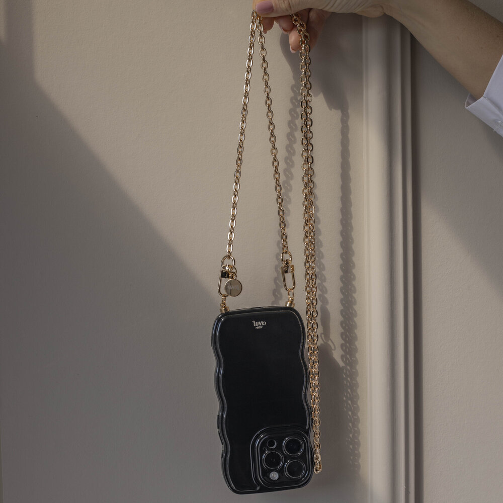 xoxo Wildhearts xoxo Wildhearts Glossy Wavy Cord Case Black - Dreamy (long) - iPhone 17