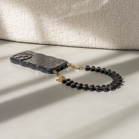 xoxo Wildhearts xoxo Wildhearts Glossy Wavy Cord Case Black - Funky Hearts (black) - iPhone 17