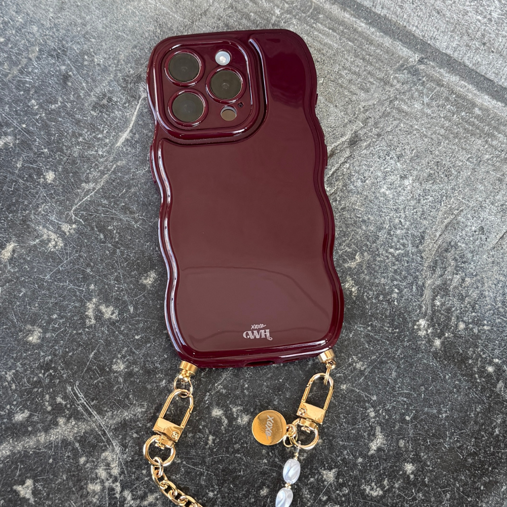 xoxo Wildhearts xoxo Wildhearts Glossy Wavy Cord Case Burgundy - iPhone 17 Pro xoxo Wildhearts xoxo Wildhearts Glossy Wavy Cord Case Burgundy - iPhone 17 Pro