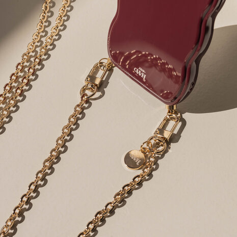 xoxo Wildhearts xoxo Wildhearts Glossy Wavy Cord Case Burgundy - Dreamy (long) - iPhone 17 Pro Max xoxo Wildhearts xoxo Wildhearts Glossy Wavy Cord Case Burgundy - Dreamy (long) - iPhone 17 Pro Max