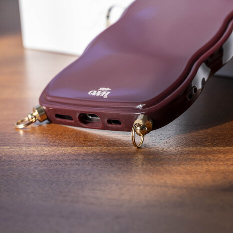 xoxo Wildhearts xoxo Wildhearts Glossy Wavy Cord Case Burgundy - iPhone Air xoxo Wildhearts xoxo Wildhearts Glossy Wavy Cord Case Burgundy - iPhone Air