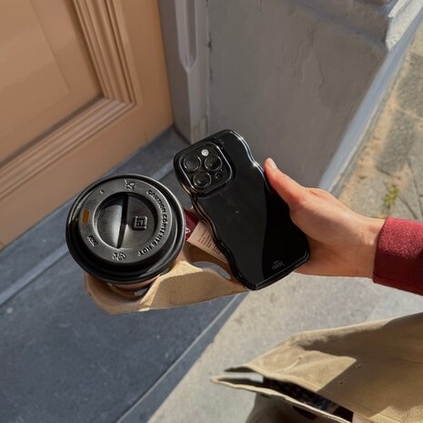 xoxo Wildhearts xoxo Wildhearts Glossy Wavy Case Black - iPhone Air xoxo Wildhearts xoxo Wildhearts Glossy Wavy Case Black - iPhone Air